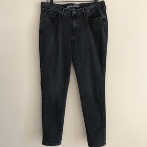 universal thread curvy skinny jeans